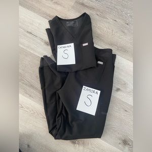 FIGS Small Scrubs (Black)